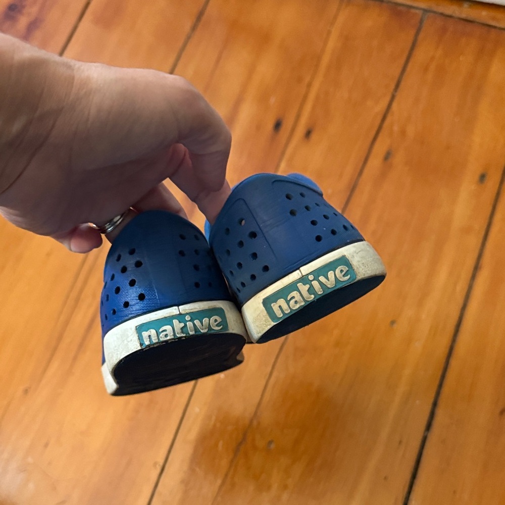 Native shoes - Picture 4 of 6